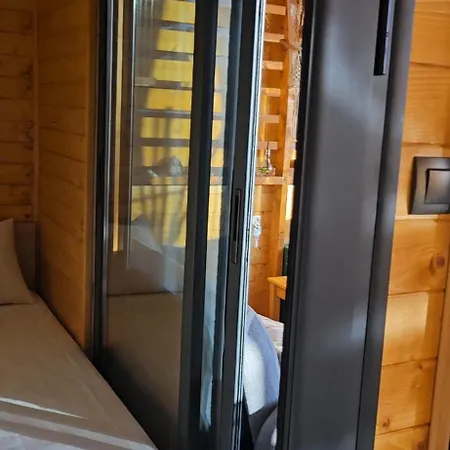 шангри ла - 1, плаж градина Κάμπινγκ *