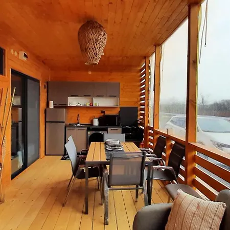 шангри ла - 1, плаж градина Σωζόπολη